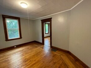 1740 Farmington Ave in Farmington, CT - Building Photo - Building Photo