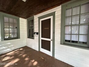 2011 Dellwood Ave in Jacksonville, FL - Building Photo - Building Photo