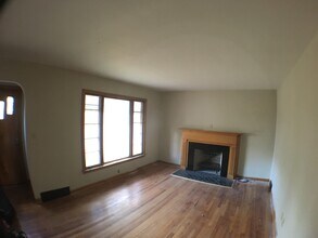 1470 Brown St in Akron, OH - Building Photo - Building Photo