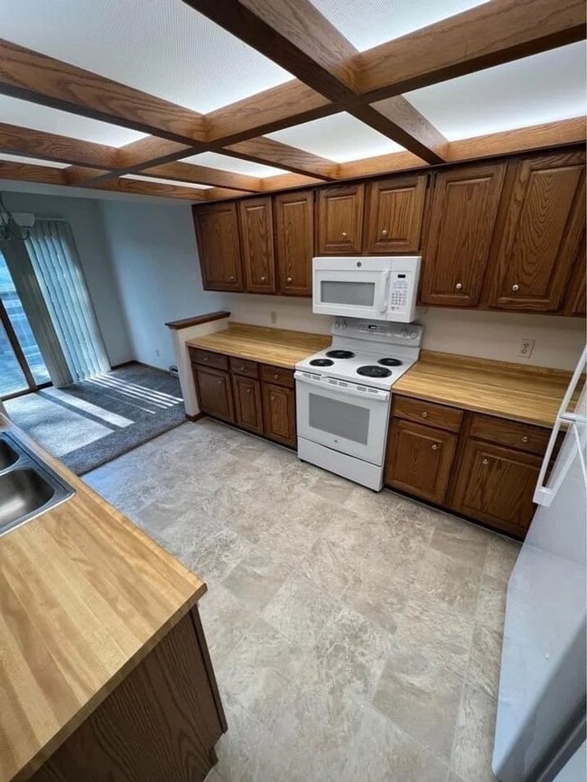 property at 632-638 44th Ave S