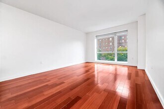 2130 7th Ave-Unit -3D in New York, NY - Building Photo - Building Photo