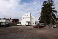 150 Main St in Grantsville, MD - Foto de edificio - Building Photo