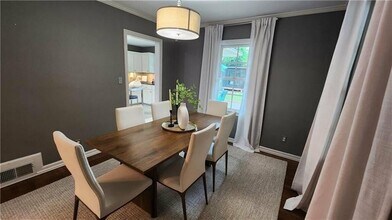 2132 Clairmont Rd in Decatur, GA - Building Photo - Building Photo