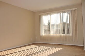 Willowbrook Townhomes in Dawson Creek, BC - Building Photo - Building Photo