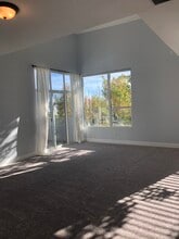 4528 W South Jordan Pkwy, Unit 105 in South Jordan, UT - Building Photo - Building Photo