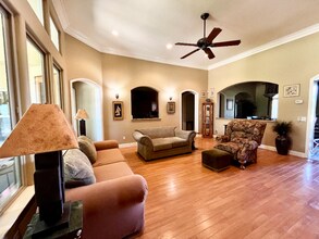 4709 W Harold Ave in Visalia, CA - Building Photo - Building Photo