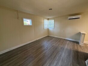 1 Jefferson Pl, Unit #8 in Athens, GA - Foto de edificio - Building Photo