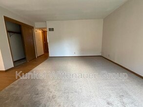 1814 Jamestown Rd in Swansea, IL - Building Photo - Building Photo