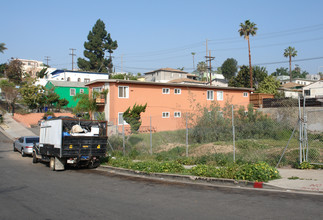 Golden Hill Apartments in San Diego, CA - Building Photo - Building Photo