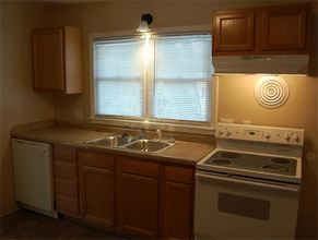 722 13th Ave in Coralville, IA - Building Photo - Building Photo