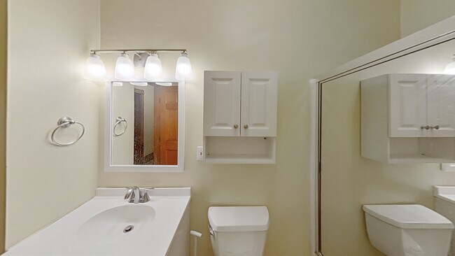 8 Carmel St, Unit 2