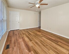 1424 Nolan Ave in Knoxville, TN - Building Photo - Building Photo