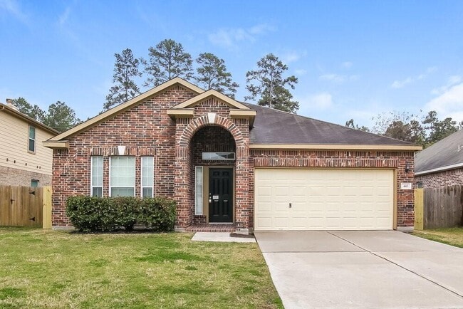 property at 443 Oak Chase Dr