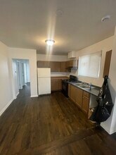 7414 S Colfax Ave in Chicago, IL - Building Photo - Building Photo