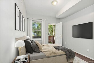 64 James St in Newark, NJ - Foto de edificio - Building Photo