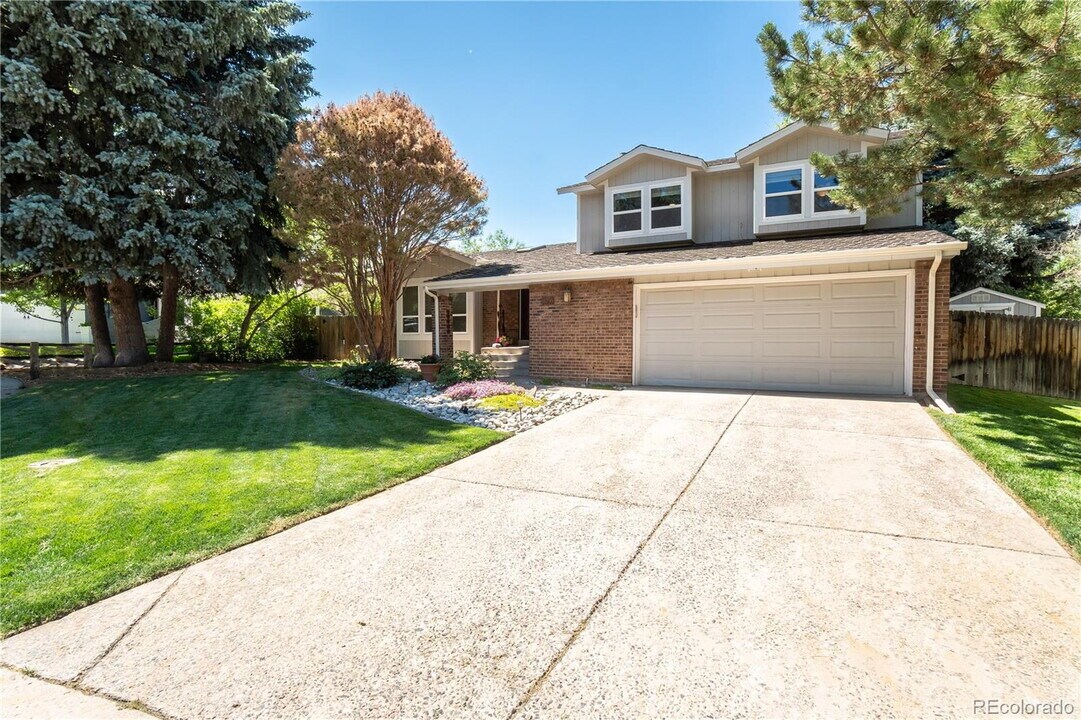 6799 E Lake Cir in Centennial, CO - Building Photo