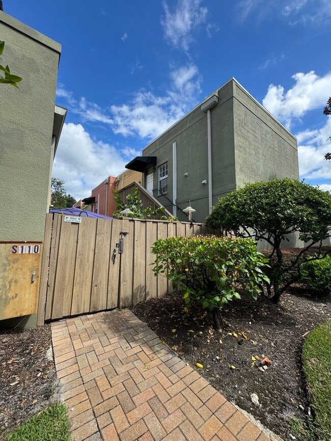 110 E Harding St in Orlando, FL - Building Photo - Building Photo