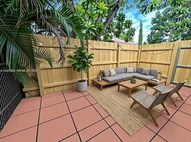 1020 NW 33rd Ave in Miami, FL - Building Photo