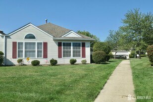 110 Waterside Blvd in Monroe Township, NJ - Building Photo