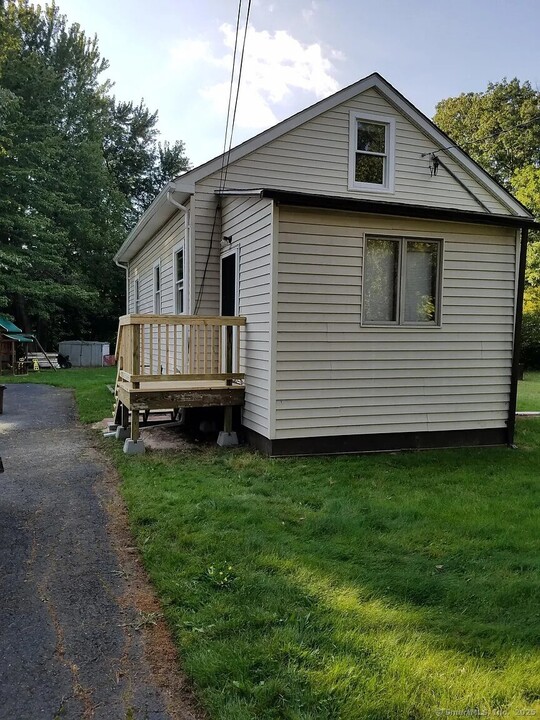 42 Preston St in East Hartford, CT - Building Photo