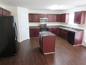 6372 Daniell Springs Dr in Douglasville, GA - Foto de edificio - Building Photo