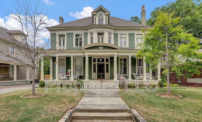 property at 1306 Carr Ave