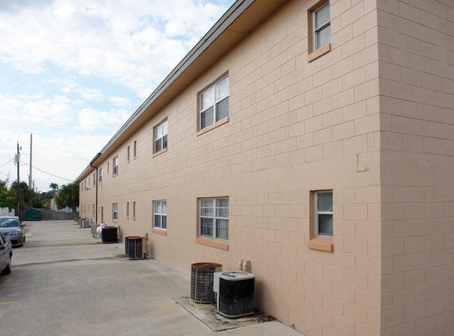 Glenn Eagles Apartments in Cocoa Beach, FL - Building Photo - Building Photo