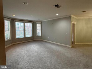 300 W Elm St in Conshohocken, PA - Building Photo - Building Photo