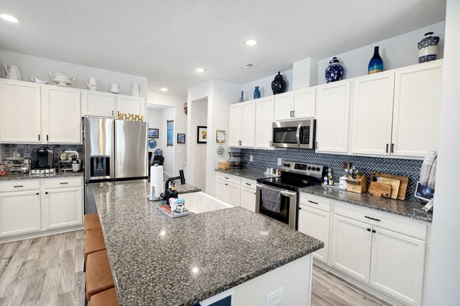 1151 Carteret Mnr Dr in Jacksonville, NC - Building Photo - Building Photo