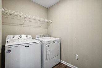 618 Sandalwood Dr in Greenfield, IN - Building Photo - Building Photo