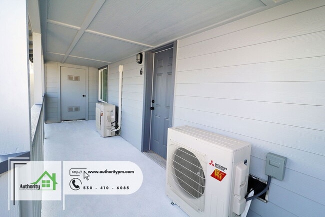 2134 Pine St in Redding, CA - Building Photo - Building Photo