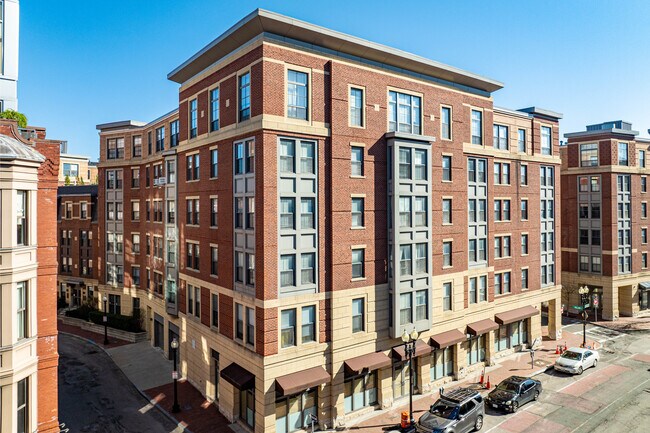Rollins Square Condominium in Boston, MA - Foto de edificio - Building Photo