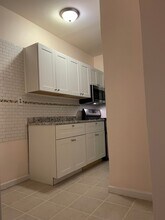 275 Harrison Ave, Unit B6 in Jersey City, NJ - Building Photo - Building Photo