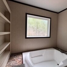 102 Falcon Dr in Troy, AL - Building Photo - Building Photo