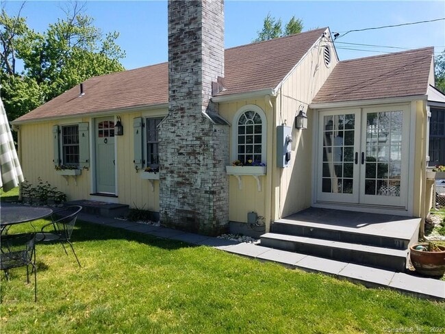 property at 5 Rowland Pl