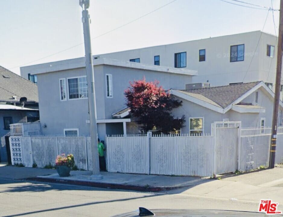 3791 Normandie Ave in Los Angeles, CA - Foto de edificio