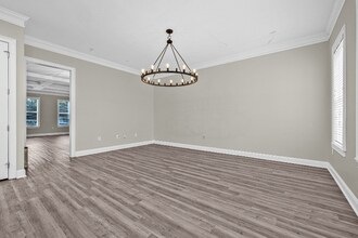 110 Commonwealth Ct N in St. Petersburg, FL - Building Photo - Building Photo