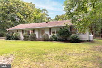 9459 New Rd in Mcdaniel, MD - Foto de edificio - Building Photo