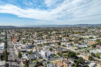 3987 Dalton Ave in Los Angeles, CA - Building Photo - Building Photo