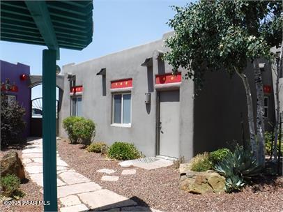 74 N French Dr in Prescott, AZ - Foto de edificio - Building Photo