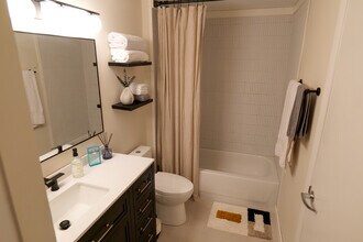 350 G St SW, Unit N507 in Washington, DC - Building Photo - Building Photo
