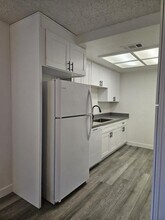 426 Cherry Ln in Manteca, CA - Building Photo - Building Photo