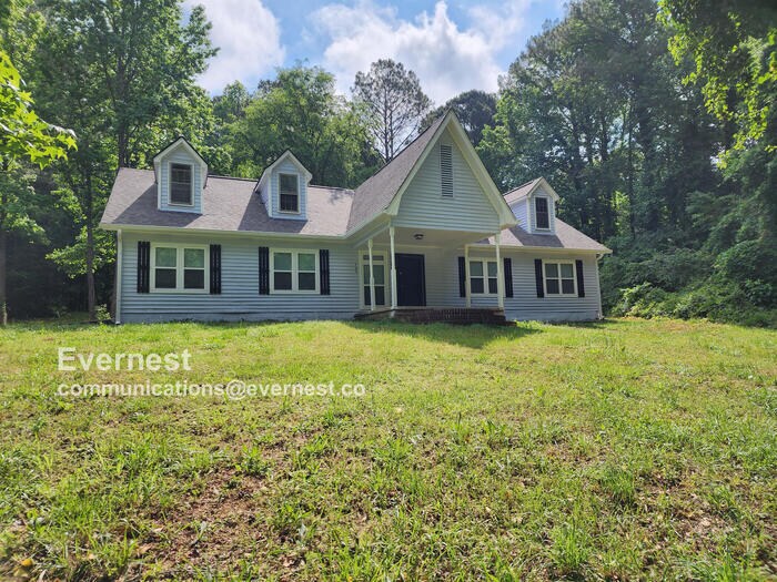 780 Twin Pines Rd in Covington, GA - Building Photo
