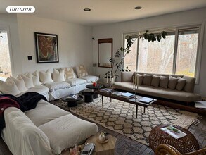 27 Brander Pkwy in Shelter Island, NY - Building Photo - Building Photo