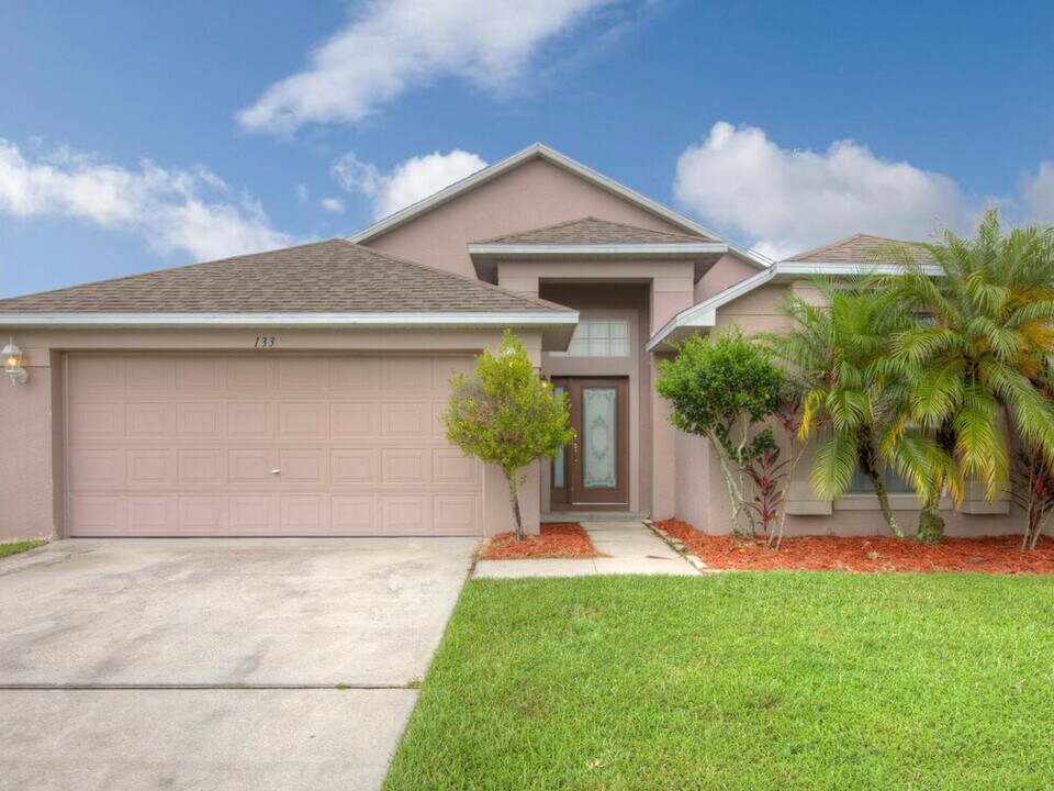 133 Thornbury Dr in Kissimmee, FL - Building Photo