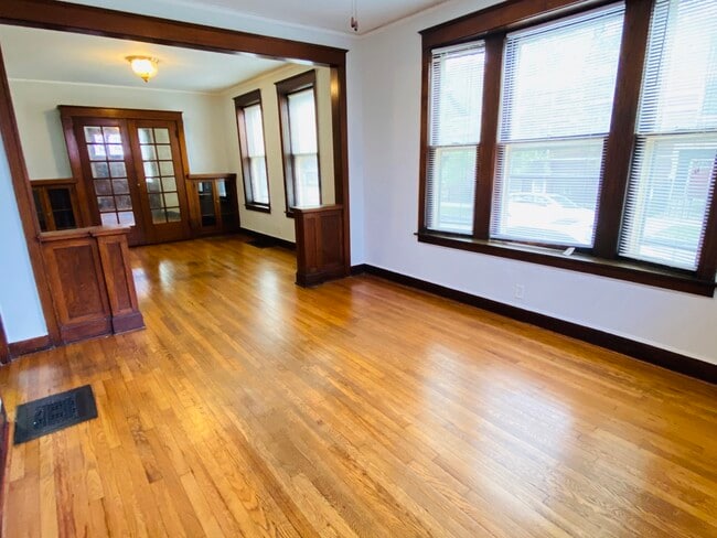 4040 W Dickens Ave in Chicago, IL - Building Photo - Building Photo