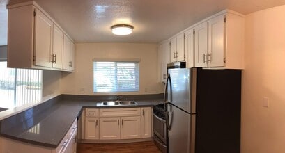 366 Moss St in Chula Vista, CA - Building Photo - Building Photo