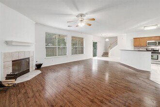 6036 Mesa Verde Cir in Austin, TX - Building Photo - Building Photo