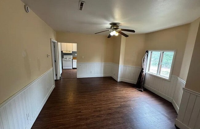 100 W Ellis St in East Syracuse, NY - Building Photo - Building Photo