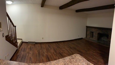 4539 Sandringham Dr in Upper Arlington, OH - Foto de edificio - Building Photo